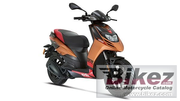 Big Aprilia sr motard 125 picture and wallpaper from Bikez.com
